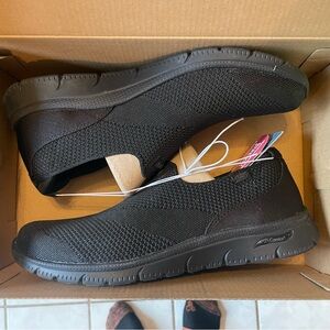 NIB Skechers Black Slip-On Comfort Loafers, Women’s sz 8!